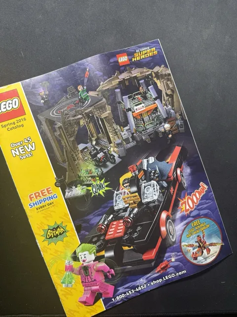 LEGO DC Comics Super Heroes Illustrated Catalog Booklet 2016 English