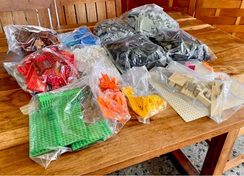 Lego Color Sorted Lot - 8+ Lbs Asst Bricks, Plates & Various Color Sorted Pieces