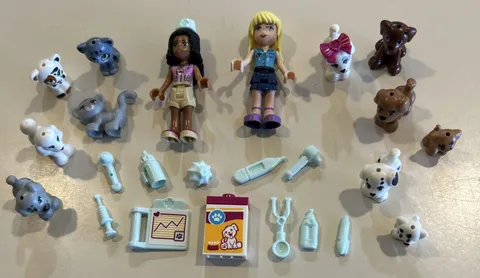 LEGO Friends Vet 2 Minifigure & Dogs / Cats Animal Lot With Pet Care Accessories