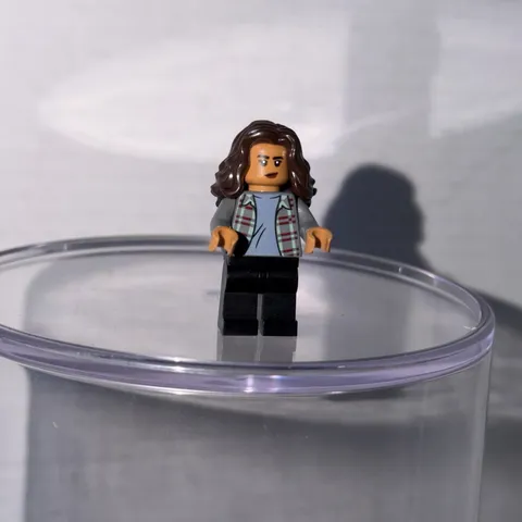 Lego Marvel Super Heroes MJ Michelle Jones Minifigure 76185 Wavy Hair