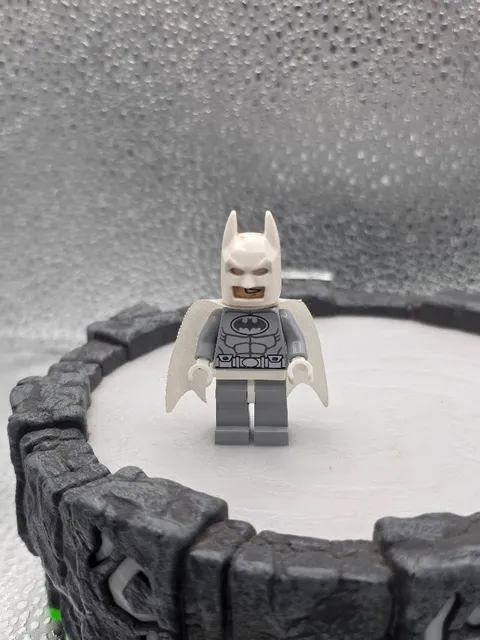 LEGO Arctic Batman - Super Heroes Minifigure - set 76000 From 2013 RARE!