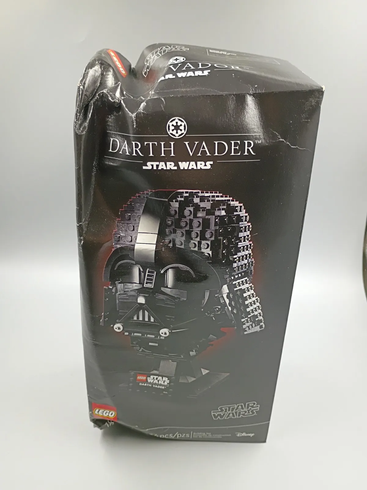 LEGO Star Wars: Darth Vader Helmet (75304) ~ DAMAGED BOX/READ DESCRIPTION 