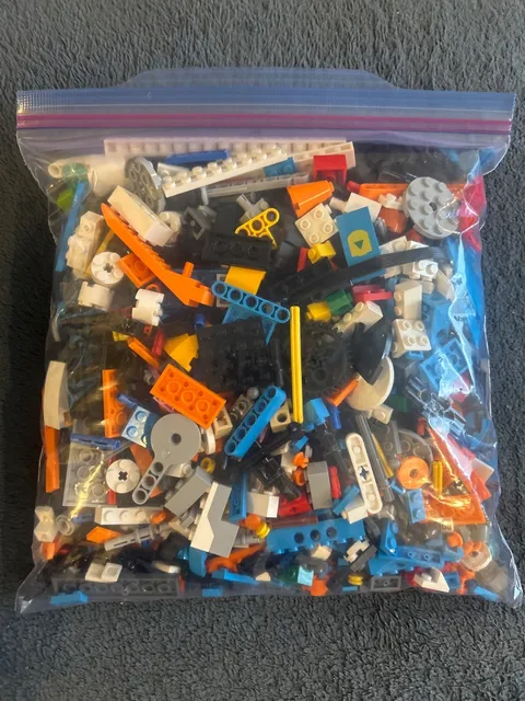 LEGO BOOST Creative Toolbox 17101 90% Complete Set 2017 STEM