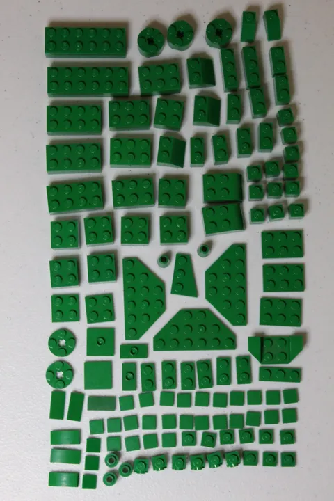 LEGO Parts and Pieces Assortment - Green
