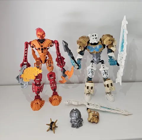 LEGO Bionicle 70788 Kopaka Master of Ice Complete AND 8985 Ackar 99% complete