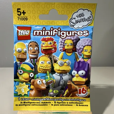 LEGO Minifigures Simpsons Series 2 71009 Sealed Blind Bag Retired Collectible