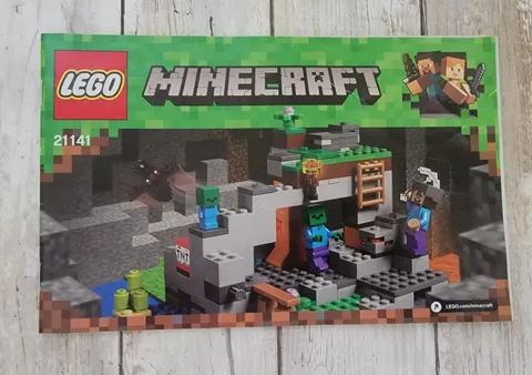 Lego instruction booklet 21141 Minecraft The Zombie Cave