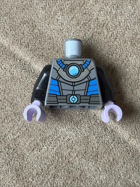 LEGO - Minifig, Torso Armor w/ Med Azure Round Crystal & Blue Tubes (Mr Freeze)
