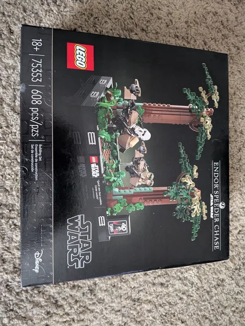 LEGO Star Wars: Endor Speeder Chase Diorama (75353)