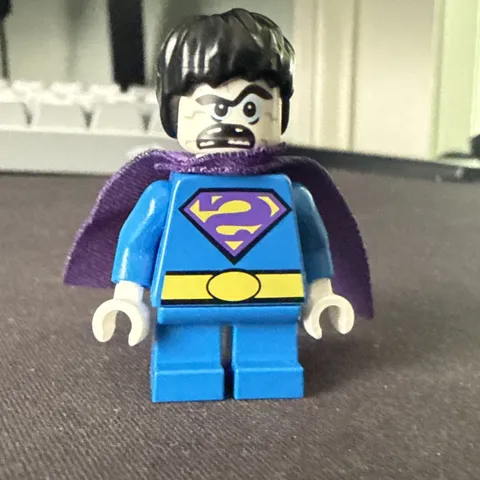 LEGO Bizarro Minifigure - 76068 DC Superheroes - Mighty Micros: Superman