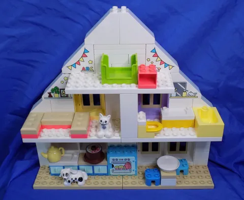 LEGO DUPLO Modular Playhouse 10929 w/ Pets Windows Furniture Building Block Lot