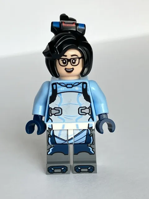 VERY RARE Official LEGO Overwatch Mei Minifigure from 76980 Unreleased Set NICE