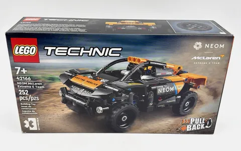 LEGO TECHNIC: Neom Mclaren Extreme E Race Car (42166)
