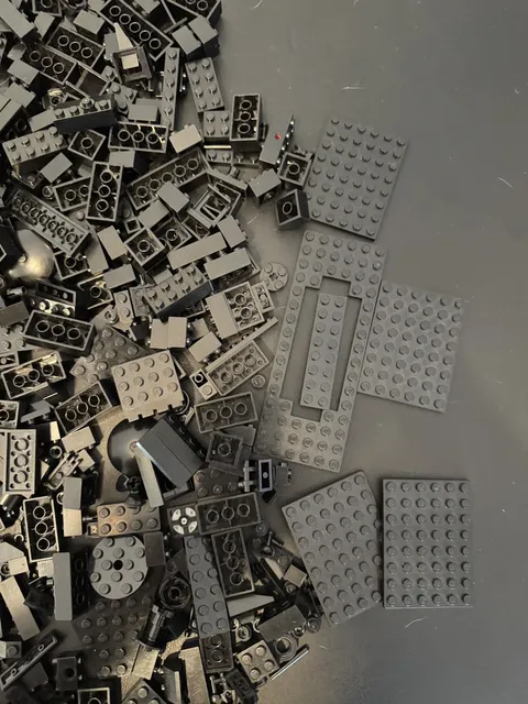 LEGO Lot of 1 Lb 3.5oz Random Black LEGO pieces 