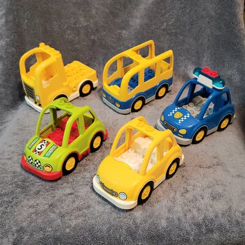 Duplo Lego Vehicle Lot of 5- Trucks-Bus- Cars *Pre-Owned*