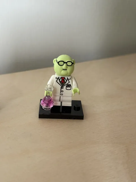 LEGO MUPPETS Collectable Minifigure 71033 Dr. Bunsen Honeydew