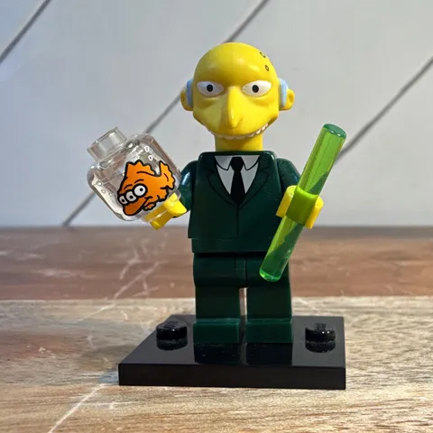 LEGO Simpsons Series 1 Mr Burns SIM022 Minifigure 71005 Complete Blinky CMF