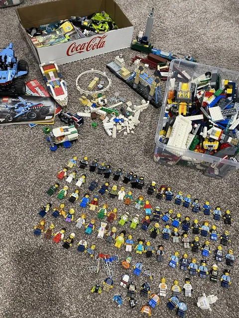 Huge LEGO Lot City Farm Police Town & Random Vehicles