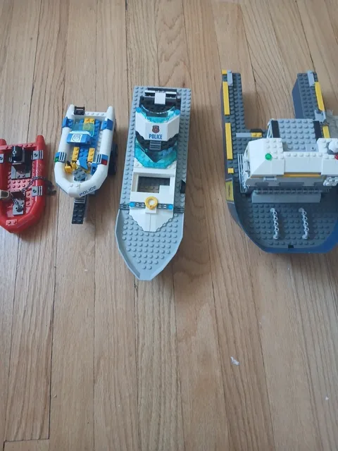 LEGO City Lot Of 4 Boats No Instructions Or Minigigs, Missing Pieces.