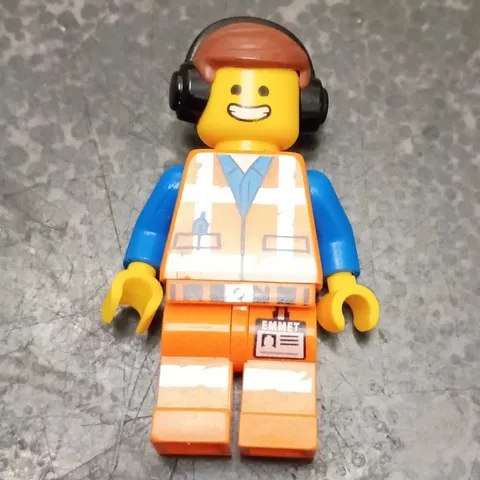 LEGO The LEGO Movie Emmet Construction Worker Minifigure w/ Headphones & Hair