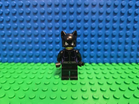 Lego Catwoman Minifigure sh0006 6858 DC Super Heroes Batman CMF Lot Rare Retired