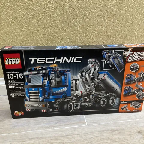 Lego Technic 8052 Motorised Container Truck Brand New Rare From 2010