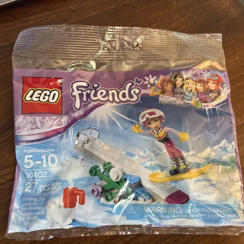 LEGO FRIENDS: Snowboard Tricks (30402) New in bag complete set