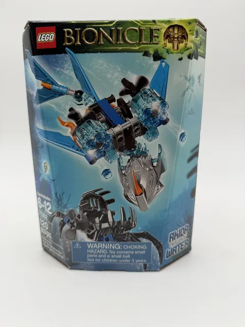 Lego Akida Creature of Water 71302 BIONICLE  Set New Sealed Retired 120 Pcs 
