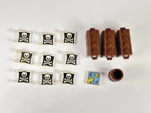Vintage LEGO Pirates Jolly Roger Flags Small 2x2 Skull Crossbones Lot + Extras