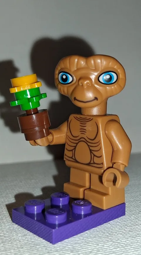 Lego E.T. Lego ET Lego E.T. The Extra Terrestrial ET The Extra Terrestrial 