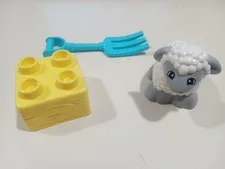 Lego Duplo Wooly White Lamb Hay Bale And Pitchfork