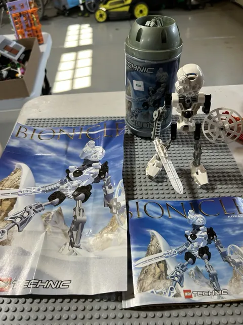 LEGO BIONICLE Kopaka 8536 Toa Mata Complete Set Canister 33 Pieces 2001 Plastic