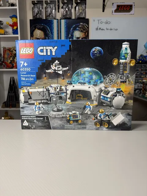 Katy Perry AUTOGRAPHED - LEGO City Lunar Research Base (60350) SEALED NIB