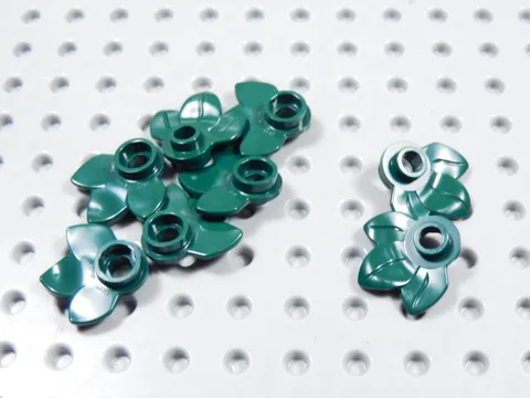 LEGO Lot of 8 Dark Green Plant Plates w/ 3 Leaves Minifig BL