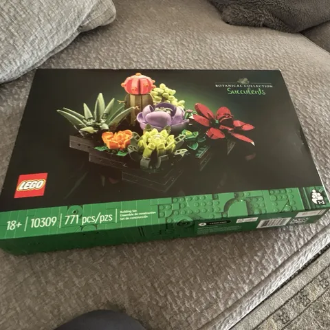 LEGO Icons Botanical Collection Succulents 10309 771pcs 18+ Boxed (Unopened)