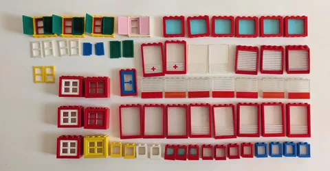 Vintage Lego Windows Bulk lot, 60+ pieces, hospital, shutters, windows