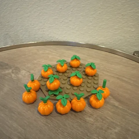 LEGO PUMPKINS 13 LOT farm halloween minifigure thanksgiving pumpkin patch