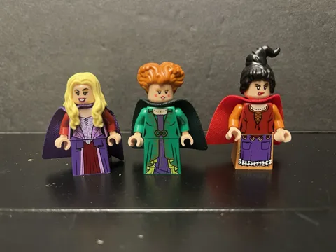 LEGO Hocus Pocus Sanderson Sisters 3 Minifigures Set Winifred Sarah Mary 21341