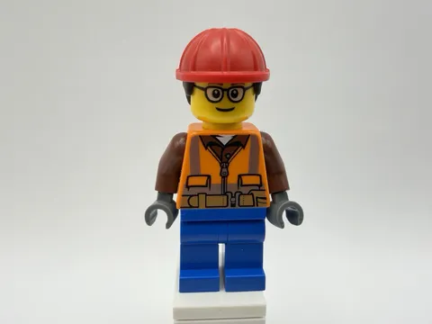 LEGO CITY Part cty1162 - Construction worker w/ glasses, alternate hat w/hair