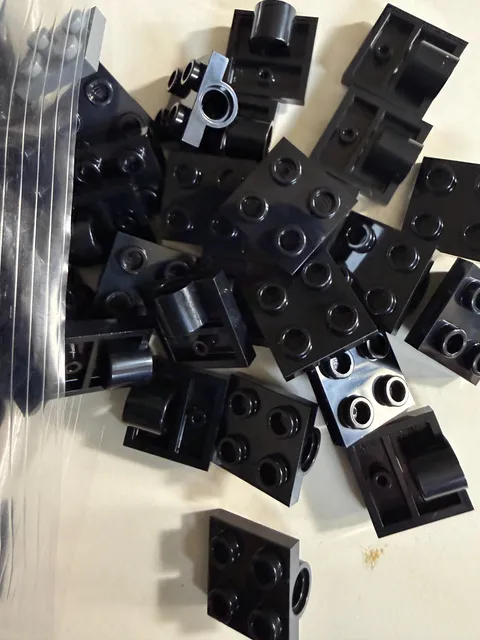 LEGO- NEW -#10247-BLACK-PLATE MOD/2 X 2 PINHOLE/CROSS SUPPORT-25 PIECES