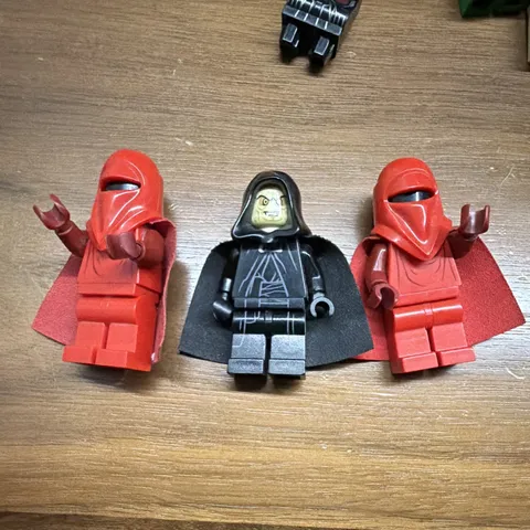 LEGO Star Wars Emperor Palpatine + 2 Imperial Royal Guard minifigures w/ capes