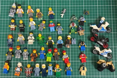 LEGO Minifigure Nexo Knights Lot Set Bulk Sale CITY