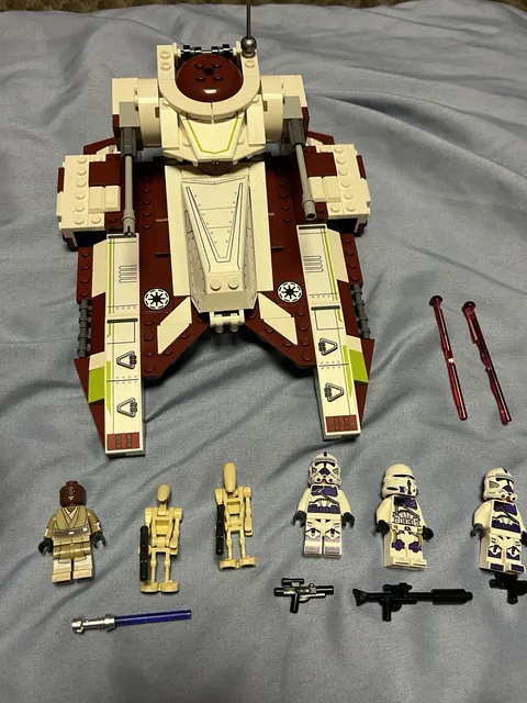 LEGO Star Wars: Republic Fighter Tank (75342) Used Complete Mace Windu Clones 👀