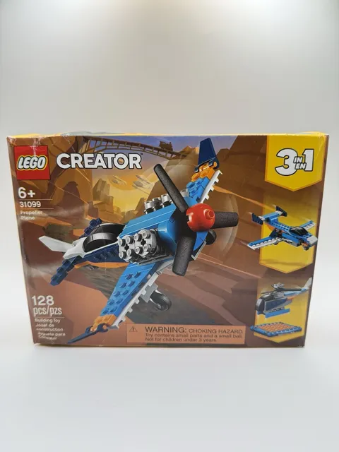 Lego Creator: Propeller Plane (31099) 3 in 1 - Brand New Unopened Damaged Box