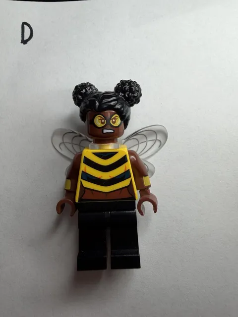 Bumblebee LEGO DC Super Heroes Minifigures 71026