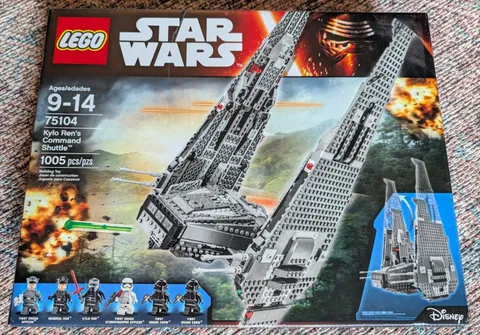 LEGO 75104 Star Wars "Kylo Ren’s Command Shuttle" - New in Box