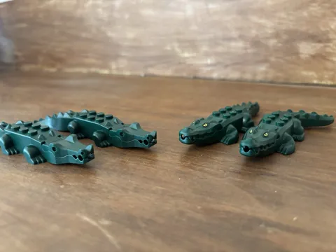LEGO Alligators Includes Two vintage molds