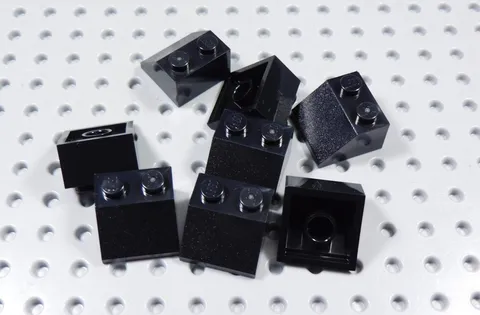 LEGO Lot of 8 Black 2x2 Slopes Bricks BH