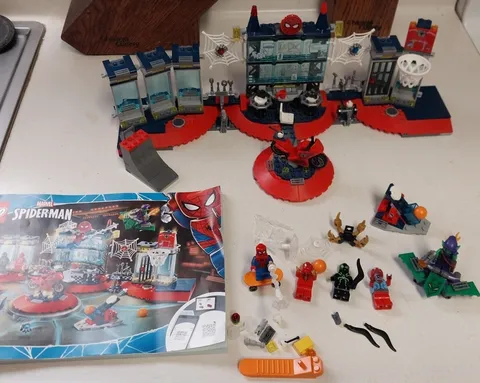 LEGO Spider-Man Attack on the Spider Lair Lego Set # 76175 Incomplete