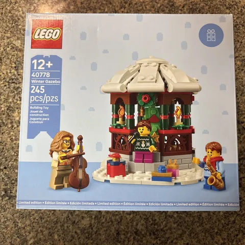 LEGO Winter Gazebo 245pcs Limited Edition 40778